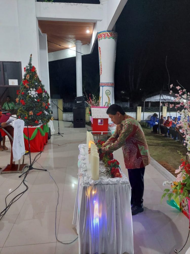 Penuh Khidmat, Perayaan Natal Bersama Pemda Kepulauan Yapen, DPRD dan Masyarakat di Laksanakan.