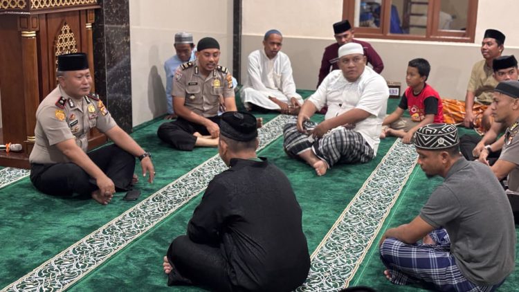 Lewat Program Subuh Keliling, Polres Pasangkayu Bangun Kedekatan dengan Masyarakat