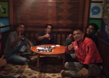 Jajaran DPW PSI Sulteng Menyalurkan Bantuan Tahap ke-2 Bagi Para Pengungsi di Sulbar
