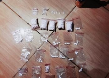 Polres Mamuju Tengah Menangkap Ratusan Butir Obat Terlarang : Di Karossa 2 Pemuda diringkus dan 6 Sachet Sabu Diamankan