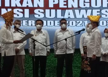 Dorong PT CPM Berdayakan Masyarakat Lokal : Gubernur Sulteng Kukuhkan Pengurus Kadin Sulteng