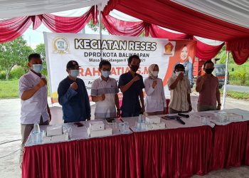 Apresiasi Usulan Semenisasi Jalan : Warga Ucapkan Terimakasih Kepada Rahmatia Pada Pertemuan Reses
