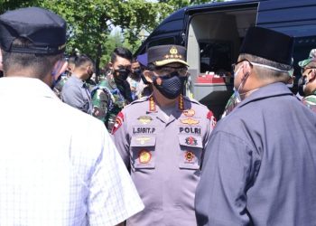 Panglima TNI dan Kapolri Tinjau Vaksinasi Massal di JIExpo dan Pesantren Al-Hamidi