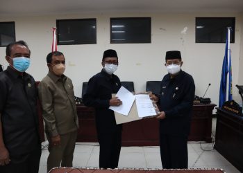 Hadiri Sidang Paripurna, 21 Anggota DPRD dan Pemda Parimout Sepakat. Apa Yang Disepakati ?