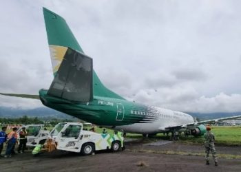 Tergelincir, Pesawat Cargo Jayawijaya Air Mendarat Melewati Runway