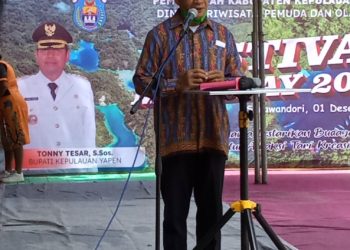 Parade Budaya Kearifan Lokal, Festival Manabay Hadirkan Pesta Rakyat Yang Memukau Warga