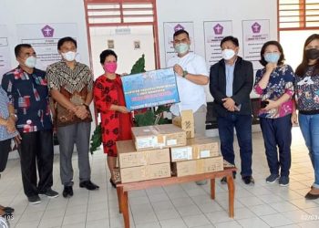 Bagikan Beberapa Unit Komputer, YMI Berharap Fasilitas Pendidikan Dapat Menunjang Berbagai Pihak