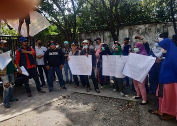 Aksi Eks RT/RW Bersama Warga Serentak Gegerkan Setiap Kelurahan di Kota Makassar