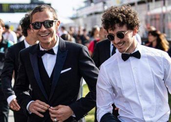 Turun Gunung di Valencia, Rossi Bawa Mahkota untuk Calon Pewaris Takhta Bagnaia