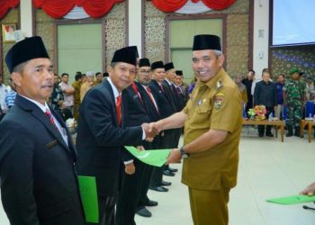 Pj Bupati Kampar Resmikan 9 Desa Persiapan dan Lantik 9 Penjabat Kepala Desa Pemekaran