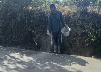 Proyek Perbaikan Jalan di Desa Cibingbing Disinyalir Dikerjakan Secara Asal