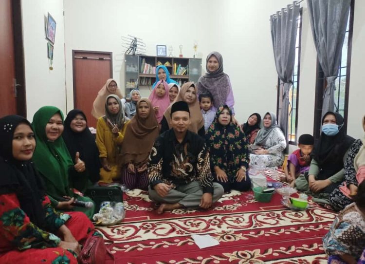 Politisi Muda Kulim, Rahmat Handayani Hadiri Wirid Kaum Ibu di Pebatuan