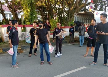 Margaluyu 151 Cabang Pasangkayu, Berbagi Takjil Gratis Ke Pengguna Jalan