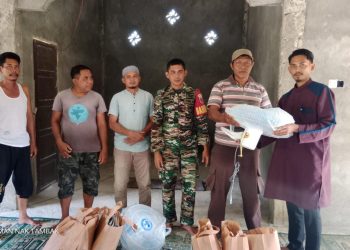 Jumat Berkah : Tambak Sarana Lestari 12 Berikan Bantuan Sosial Ke Masjid Miftahul Jannah