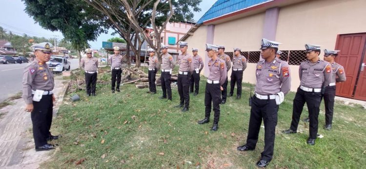 Tingkatkan Pelayanan Prima ke Masyarakat, Kasat Lantas Polres Pasangkayu Pimpin Commander Wist