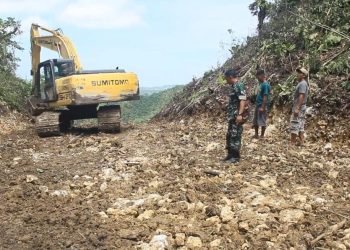 Pembukaan Jalan Pada program TMMD Reguler ke-118 kodim 1427 Pasangkayu Memasuki Hari Ke 3 pekerjaan