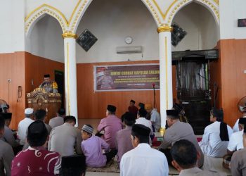 Kapolda Sulbar Gelar Jumat Curhat di Masjid Nurul Anhar Mamuju