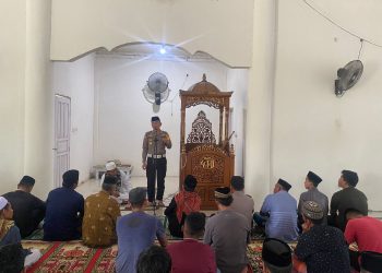 Safari Jum’at Di mesjid Annur, Kasat Lantas Polres Pasangkayu Himbau Jama’ah Terkait Kamseltibcarlantas