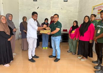 Melalui Program CSR, PT Tanjung Sarana Lestari (TSL) Berikan Bantuan Insentif Kepada Kader Posyandu di Desa Ako