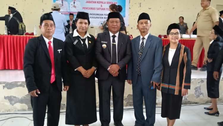 “Bupati Mamasa Lantik 91 Kepala Sekolah dan 3 Pengawas, Tekankan Integritas dan Kinerja”