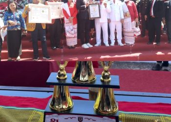 Momen HUT ke-81 RI, Masyarakat Mamasa Pecahkan Rekor Dunia Serup Kopi dari Cangkir Bambu