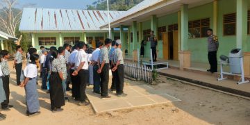 Polsek Sumarorong Sosialisasi dan Ganti Knalpot Brong di SMKN 1 Messawa