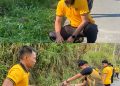 Waka Polres Mamasa Pimpin Jumat Bersih di Mako, Tegaskan Kebersihan Cerminan Keimanan